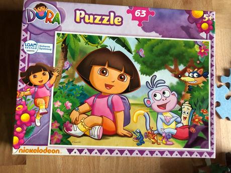 Puzzle dora 63 dilku,