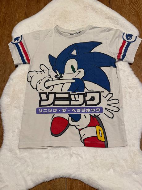 Triko sonic, 134