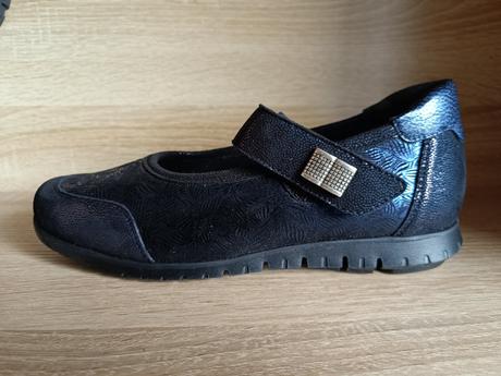 Černé lesklé baleríny vel 37, 37