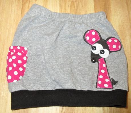 Sukně s myškou, 104