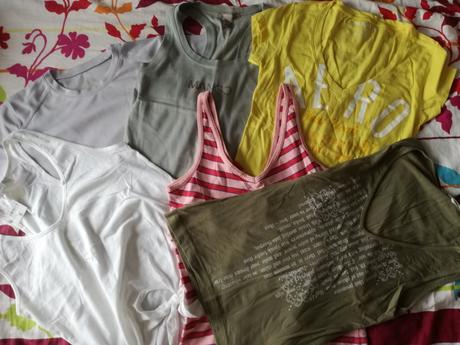 Mix damskych tricek, s