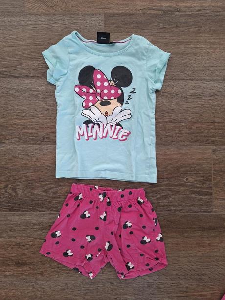 Balík věcí pro holku 122-128, 122–134