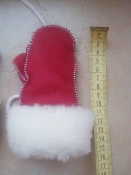 Rukavice kožené s kožíškem z ovečky nepoužité, 68