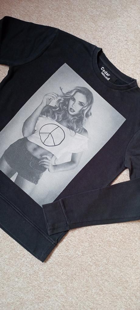 Mikina zn."cedar wood state" vel."m", m