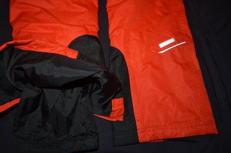 Moderní zimní set na snowboard nebo lyže,164-xs, 164