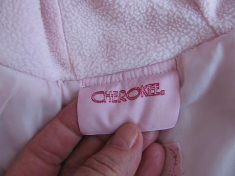 Zimní lila bunda s kapucí a se srdíčky, cherokee,116