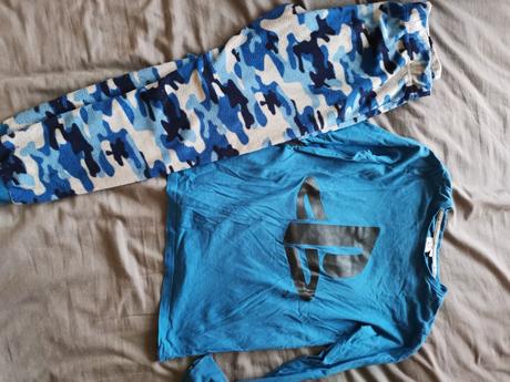 Pyžamo playstation, tesco,152