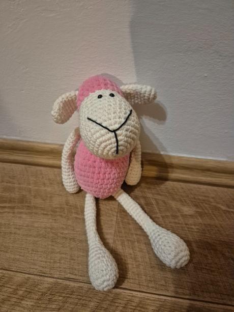 Plyšová ovečka háčkovaná 34 cm, 