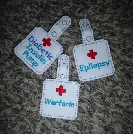 Bezpečnostní přívěsky na klíče, tašku, do auta ..., 