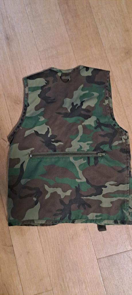 Rybářská vesta, 128