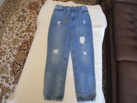 Pěkné trhané modré rifle, jako nové, vel. 140, 140