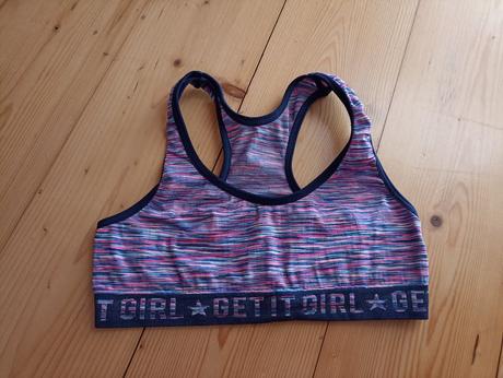 Dětská podprsenka, 134