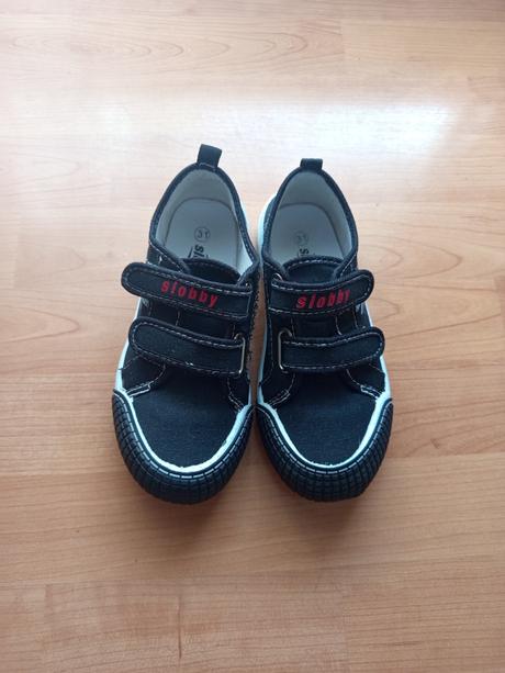 Tenisky, 31