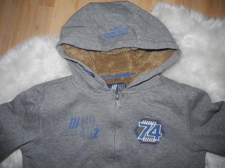 Mikina s kapucí, 134