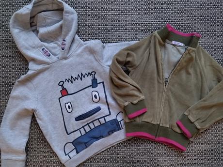 2 mikiny 4-5let, 110