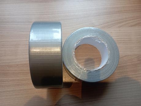 18 - univerzální textilní lep. páska duct-tape, 