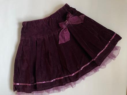 Sametová sukýnka s tylem, 110