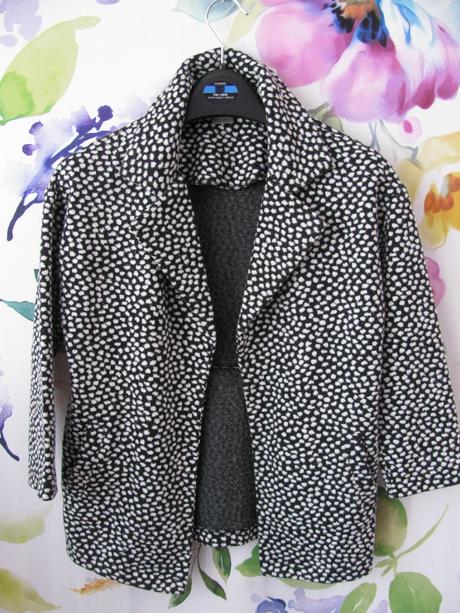 Černobílé přechodní sáčko, kabátek next, next,122