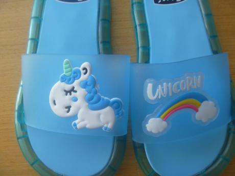 Nové nazouváčky s led světly a jednorožci v. 32-33, 32