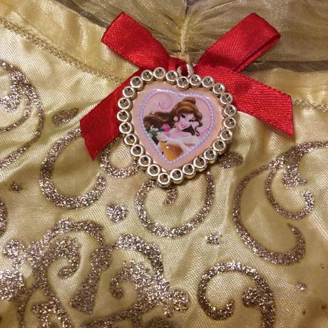 Kostým ,,kráska bella" v. 116, 