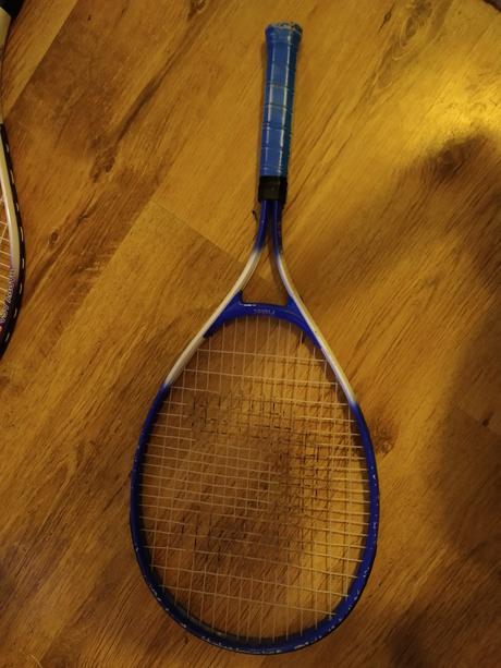 Tenisová raketa c 25, 