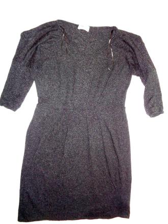 Pěkné příjemné teplejší šaty, 170