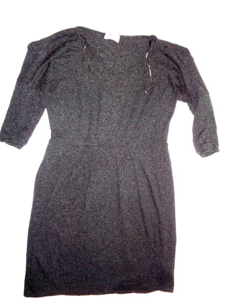 Pěkné příjemné teplejší šaty, 170