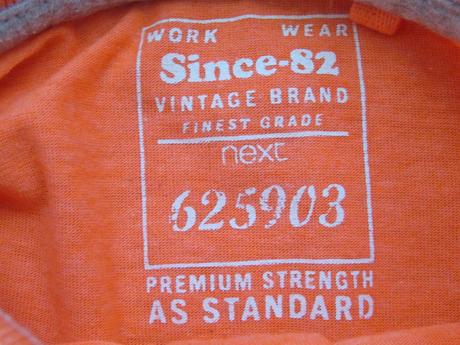 Neonově oranžové tričko s límečkem, next,110