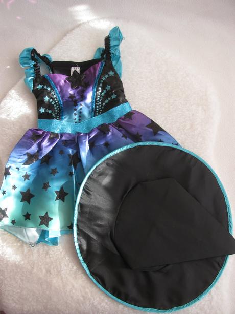 Karnevalový kostým-2 dílný, malá čarodějka,