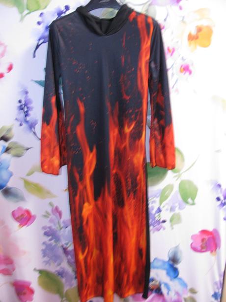 Karnevalový kostým s kapucí ohnivá žena, 