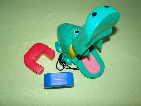 Velký krokodýl vkládací- polyká kostky, tahací,