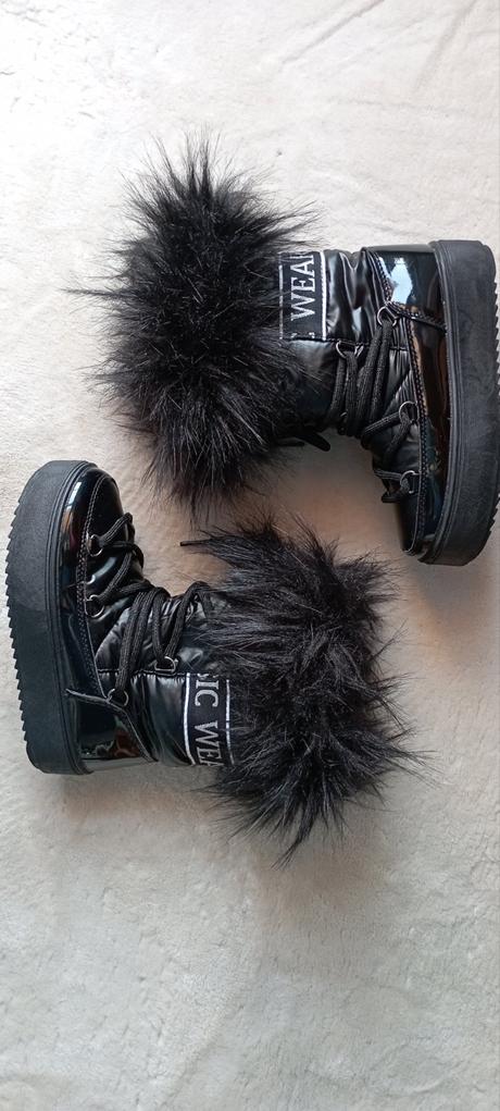 Sněhule zn."royal fashion" vel."30", 30