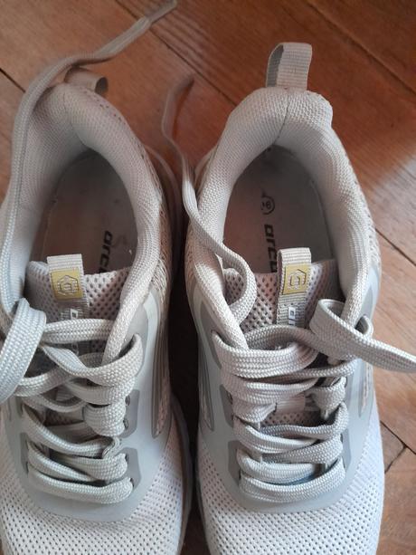 Boty sportovní arcore sportissimo vel 36. na holku, 36