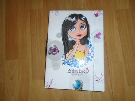 Desky a4 do školy na doklady,