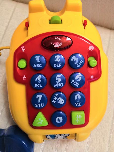 Hrací telefon s angličtinou, 