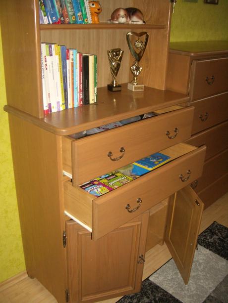 Knihovna + komoda masiv smrk,