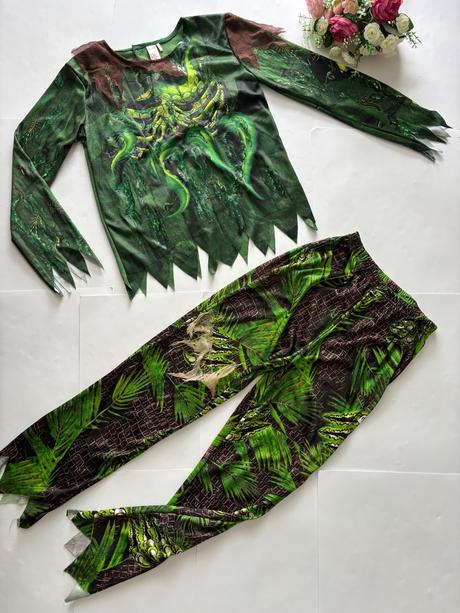 St4/ kostým halloweenský- v.9/10 let, 