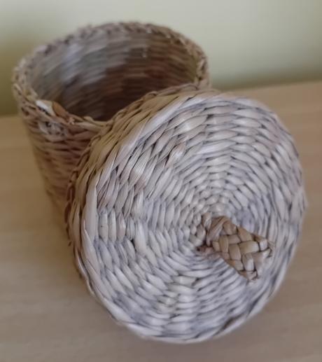 Prouťený košíček,