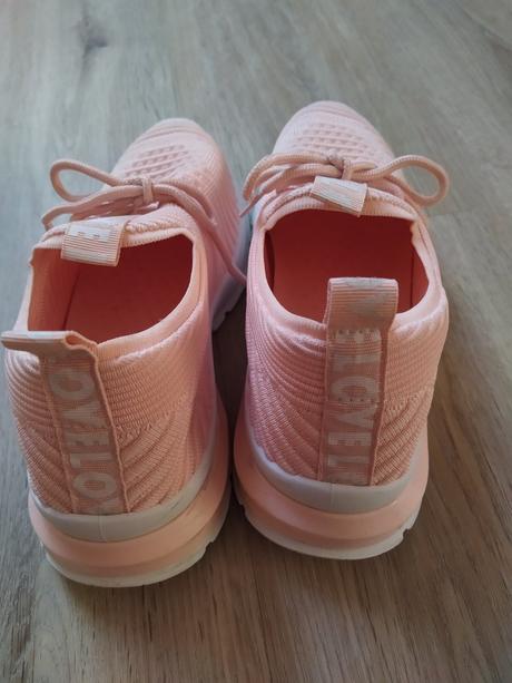 Lososové botasky, 39