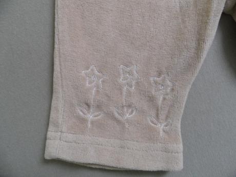 Samitkové tepláčky s kytičkami, 56