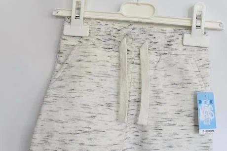 Kraťasy vel. 12 - 18 m, matalan,86