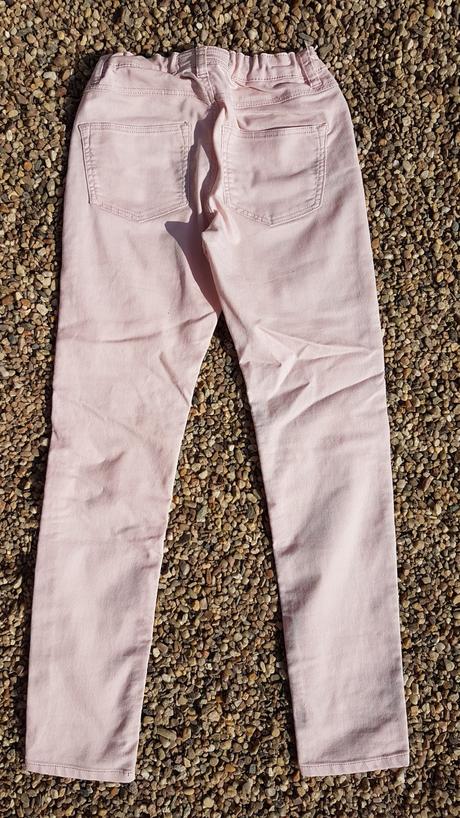 N37	dívčí rifle vel. 146, l.o.g.g.,146