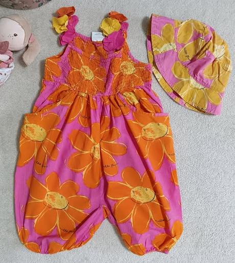 Overal a klobouk, next,110