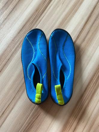 Boty do vody, tribord,34