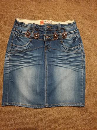 Dámská džínová sukně, 38