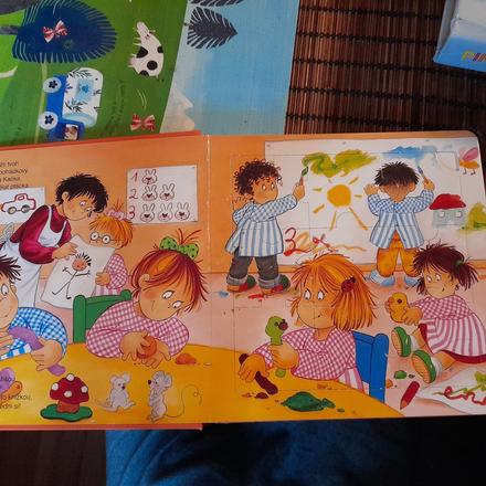Knížka do školky pro děti s puzzle,