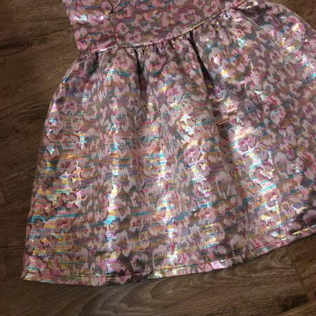 Slavnostní duhové šaty, tu,116