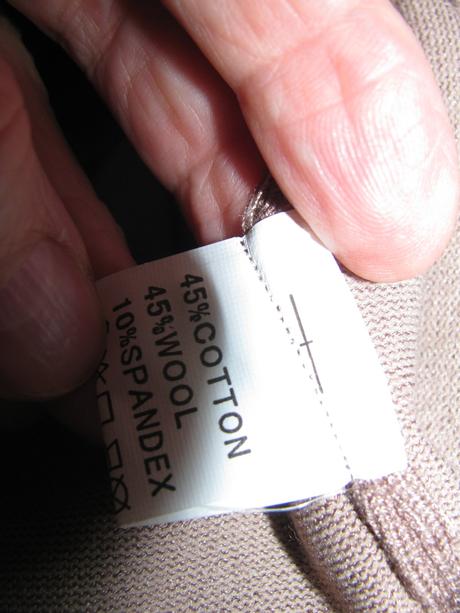 Propínací dámský svetřík s 3/4 rukávem, 32