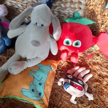 Plyšové hračky, plyšáci různé,