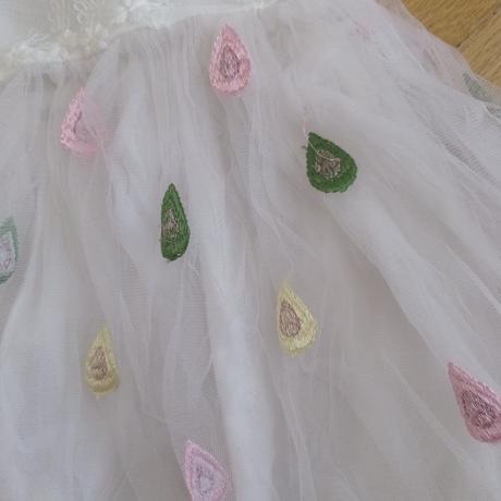 2x sváteční šaty, 104